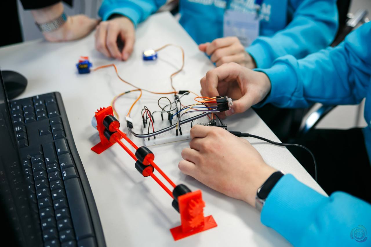 Финал конкурса «Инженеры будущего» стартовал в Национальном детском технопарке