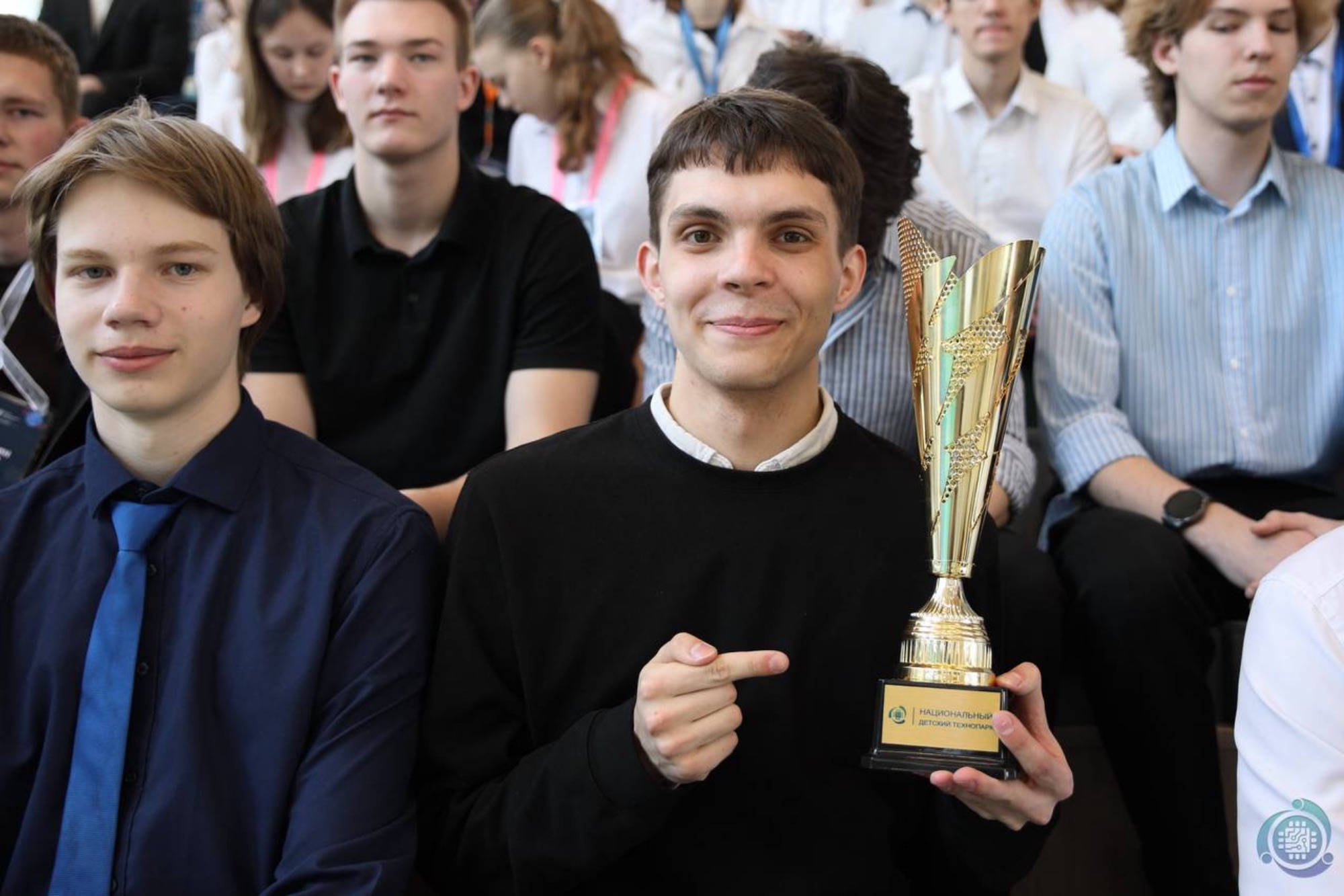 Школа олимпиадного движения: две недели интенсивной подготовки к победам