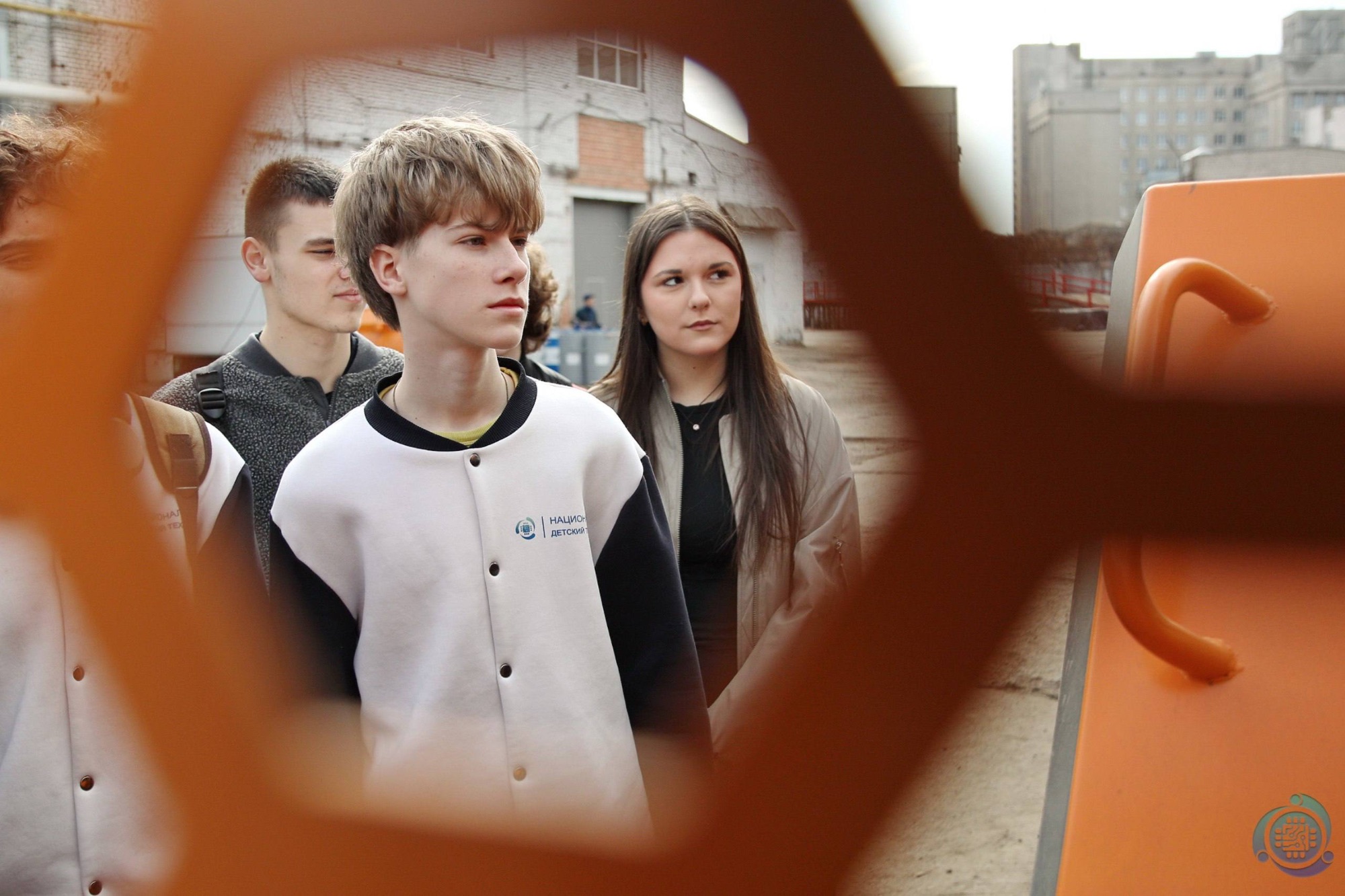 От идеи до агрегата: учащиеся Детского технопарка изучили производство «АМКОДОРа»